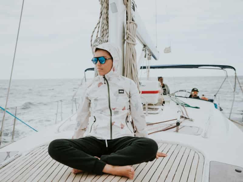 Yoga y relax junto al acantilado de Los Gigantes